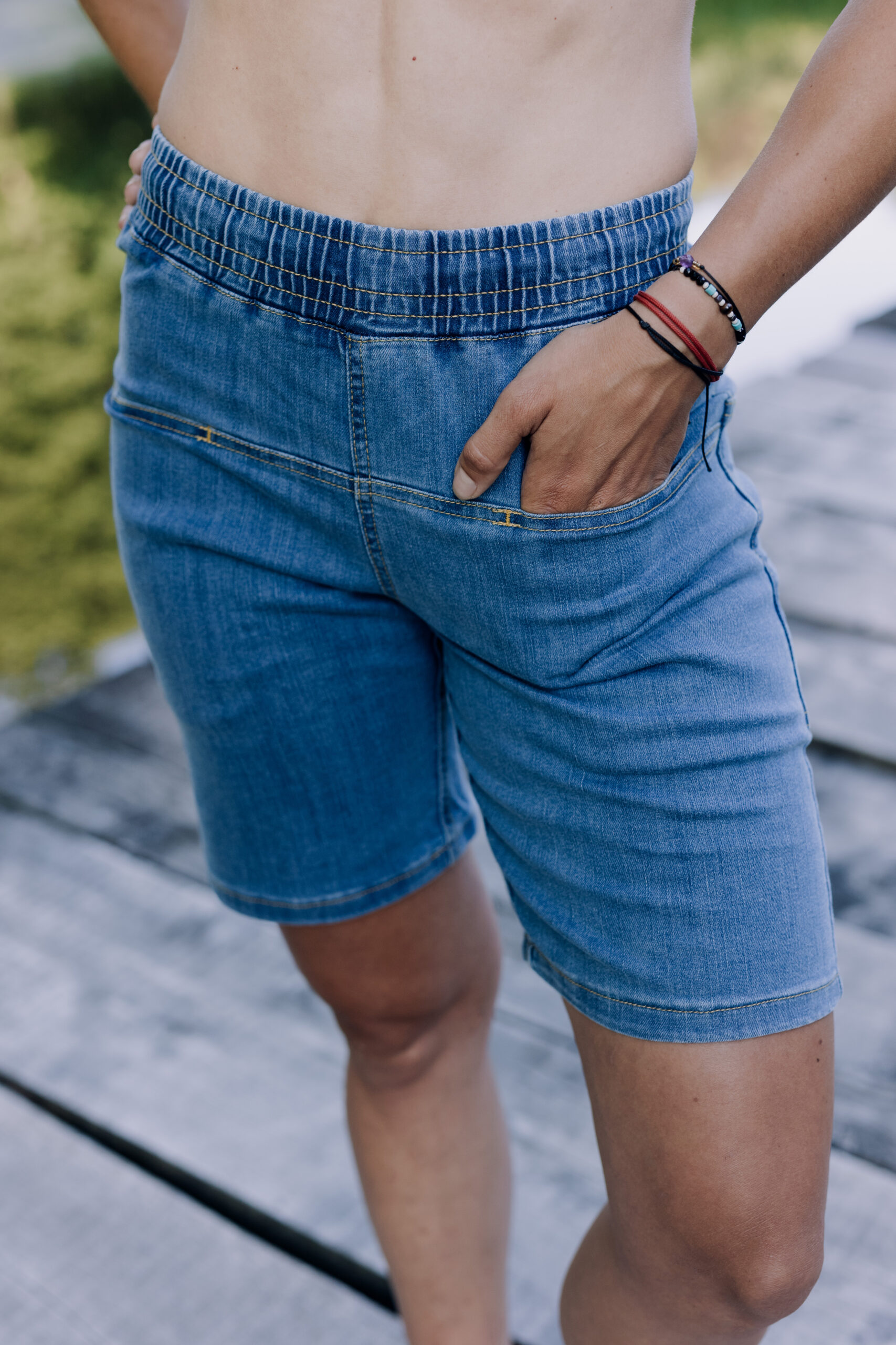 Horizontal shorts - blue jeans - Image 8